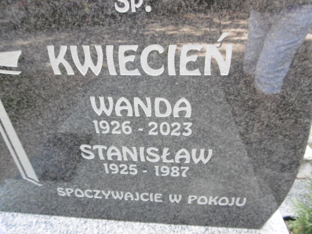 Wanda Kwiecień 1926 Lwówek Śląski - Grobonet - Wyszukiwarka osób pochowanych