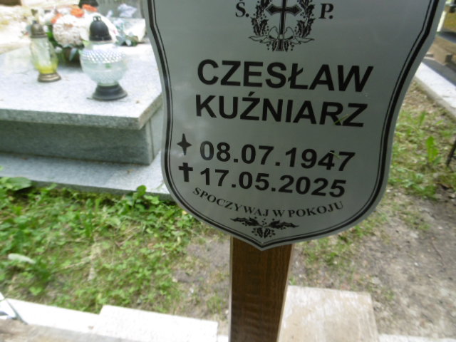 Czesław Kuźniarz 1947 Lwówek Śląski - Grobonet - Wyszukiwarka osób pochowanych